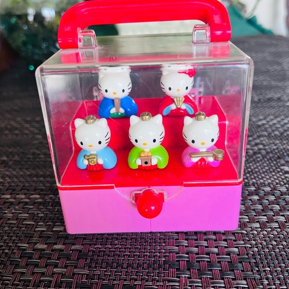 Hello Kitty Vintage Hinamatsuri Plastic Set - Picture 7 of 11